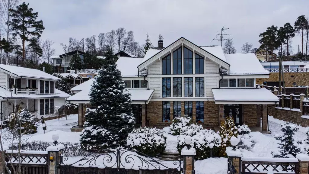 Дом в Ленинградская область, Выборгский район, Полянское с/пос, пос. ... - Фото 1