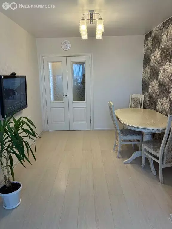 2-комнатная квартира: Вологда, улица Гагарина, 12 (58.6 м) - Фото 1