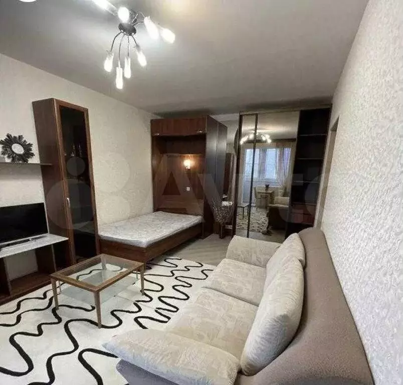 1-к. квартира, 40 м, 7/17 эт. - Фото 1