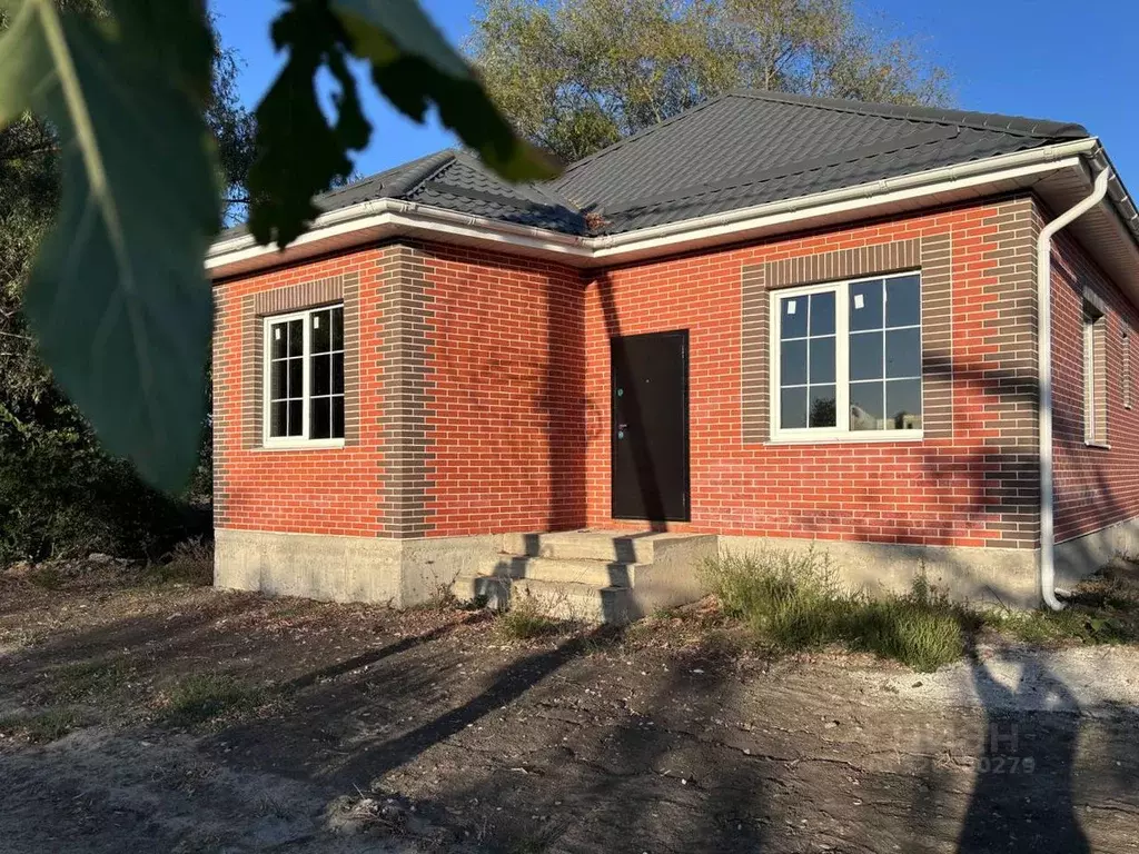 Дом в Адыгея, Тахтамукайский район, Козет аул  (100 м) - Фото 1