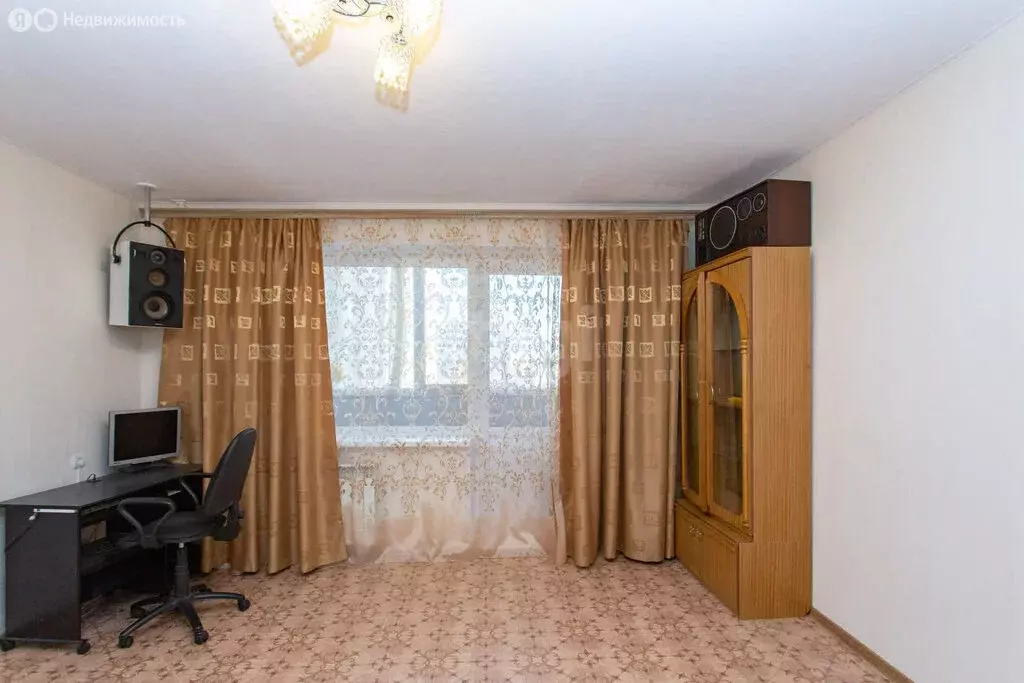 3-комнатная квартира: Тобольск, микрорайон 7А, 2 (65.8 м) - Фото 1