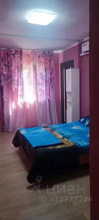 Комната Краснодарский край, Сочи Солоники мкр, ул. Тихорецкая, 37 - Фото 0