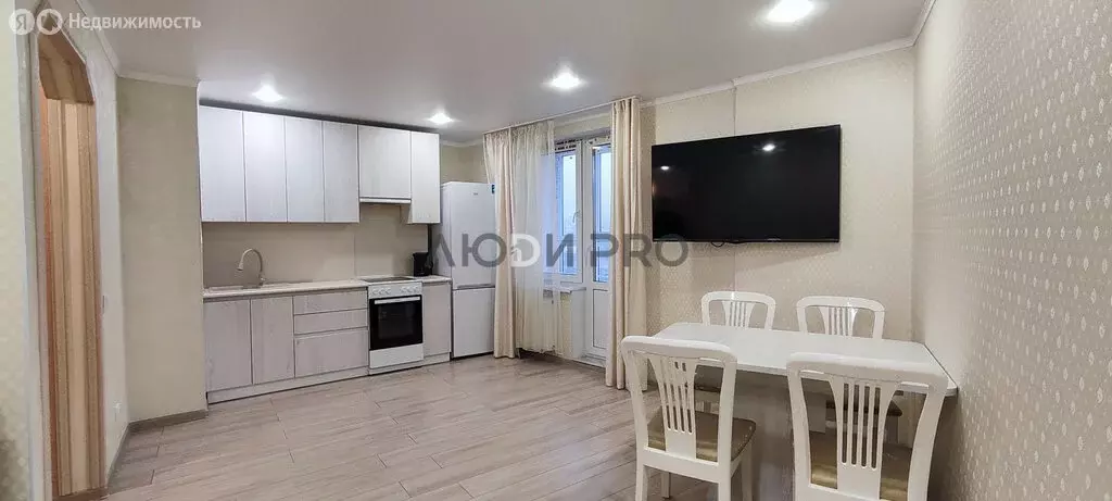 2-комнатная квартира: Уфа, улица Минигали Губайдуллина, 8к7 (43.3 м) - Фото 1