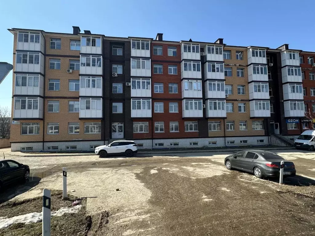 Торговая площадь в Калужская область, Совхоз Боровский с/пос, д. ... - Фото 1