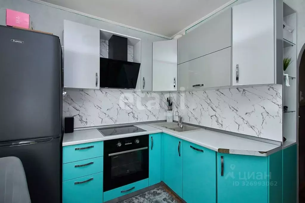 3-к кв. Тюменская область, Тюмень ул. Республики, 223 (89.0 м) - Фото 1