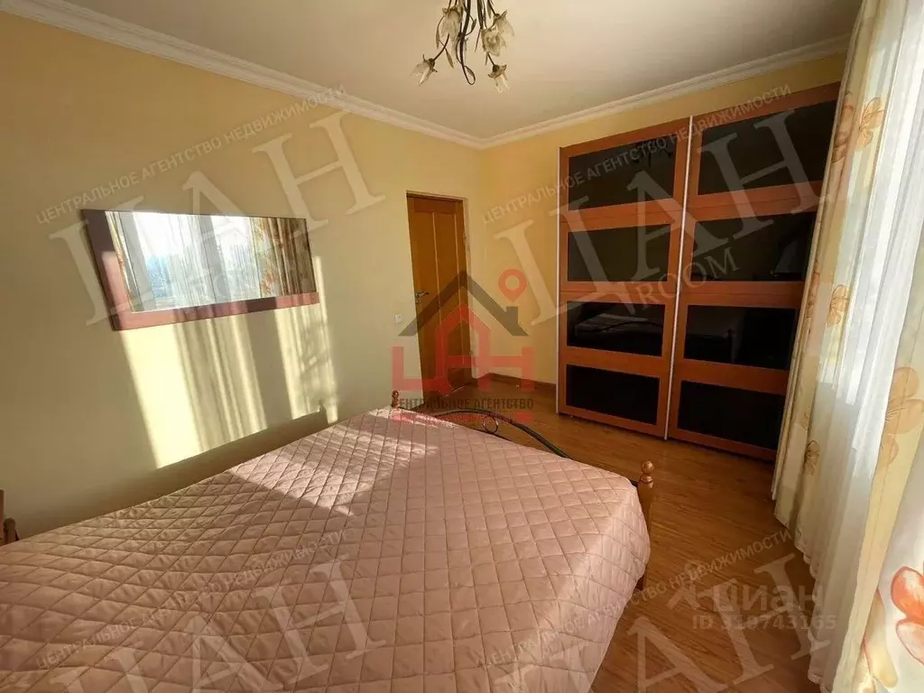 3-к кв. Ставропольский край, Ессентуки ул. Комарова, 93 (100.0 м) - Фото 1