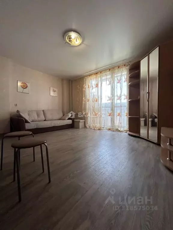 1-к кв. Волгоградская область, Волгоград ул. Малиновского, 10А (30.2 ... - Фото 0