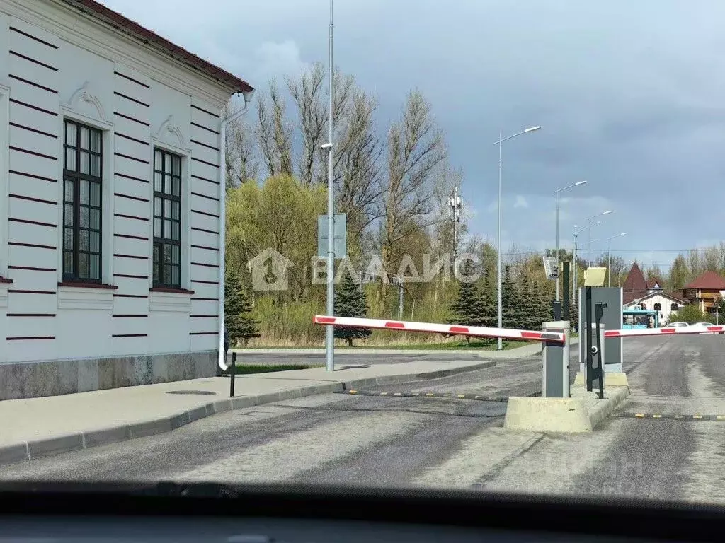 Участок в Санкт-Петербург, Санкт-Петербург, Петергоф Петергофские Дачи ... - Фото 0