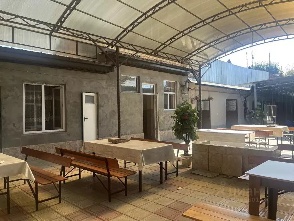 Торговая площадь в Северная Осетия, Владикавказ ул. Рамонова, 16 (250 ... - Фото 1