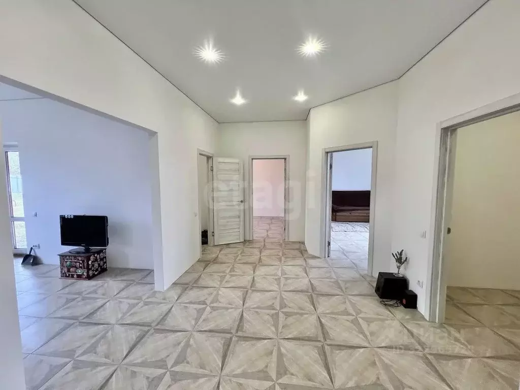 Дом в Белгородская область, Яковлевский муниципальный округ, Красный ... - Фото 1