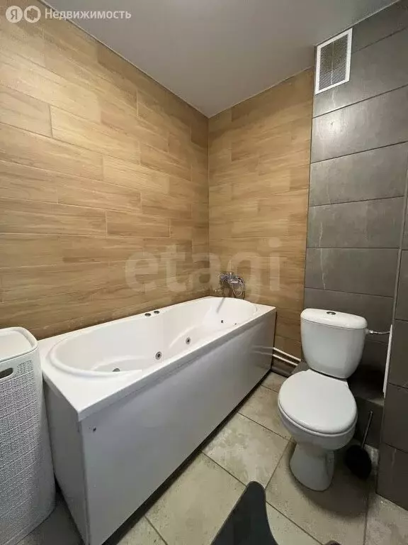 2-комнатная квартира: Челябинская область, Озерск, улица Монтажников, ... - Фото 1