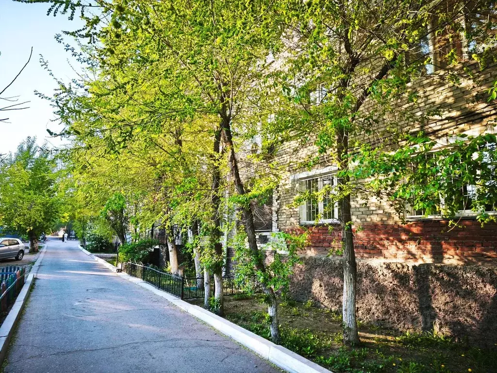 1-к кв. Бурятия, Улан-Удэ ул. Жуковского, 7 (37.4 м) - Фото 0