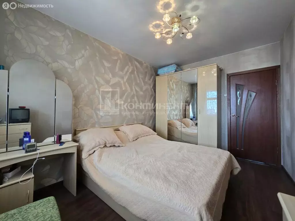 3-комнатная квартира: Ковров, улица Лизы Чайкиной, 106 (63 м) - Фото 1