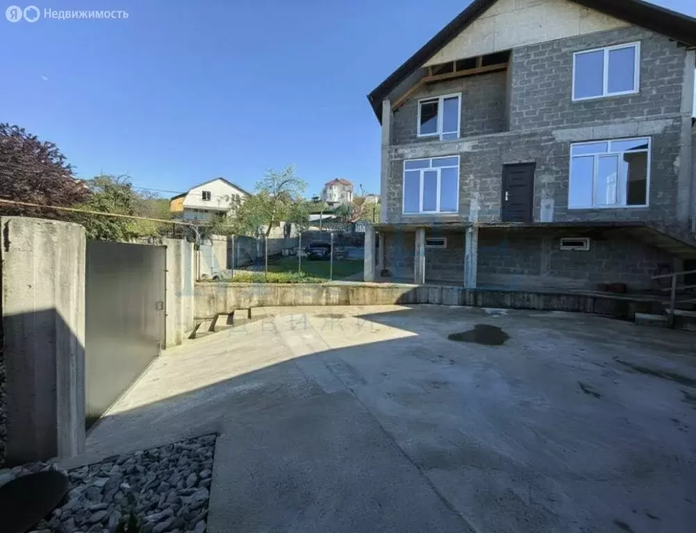 Дом в микрорайон Нижняя Хобза, улица Пожарского, 6 (240 м) - Фото 1