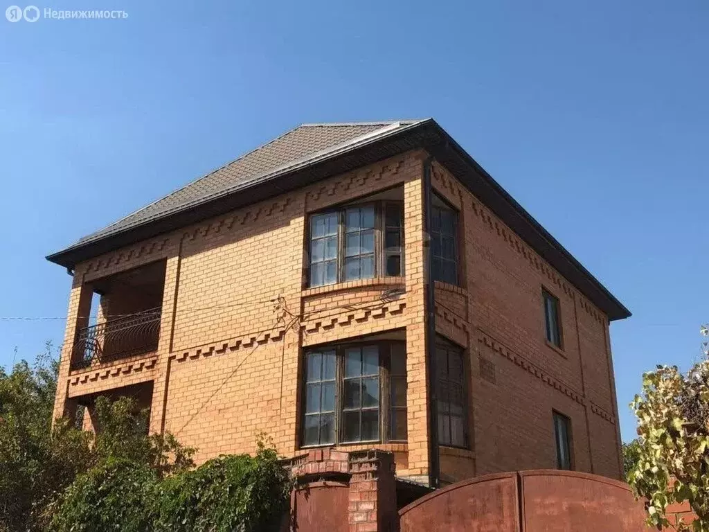 Дом в село Борисовка, Западная улица (242.4 м) - Фото 1