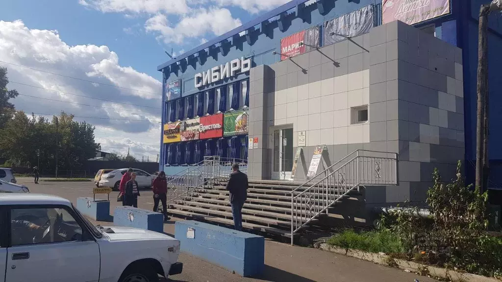 Торговая площадь в Красноярский край, Заозерный ул. Мира, 26 (130 м) - Фото 0
