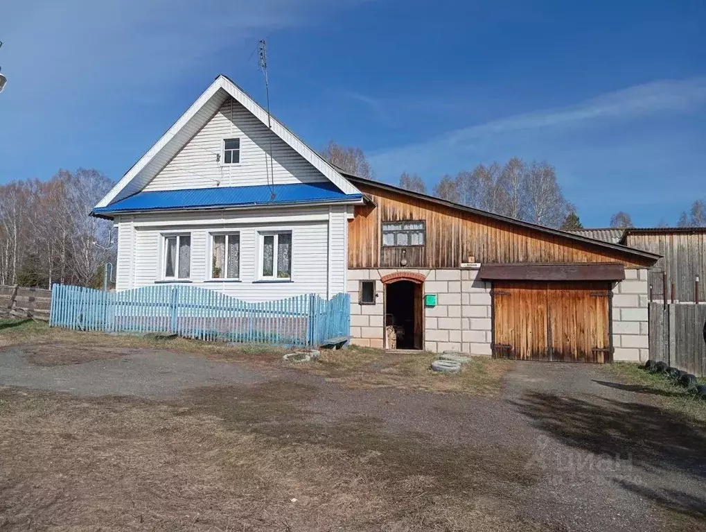 Дом в Удмуртия, Вавожский район, д. Яголуд Верхняя ул. (73 м) - Фото 0