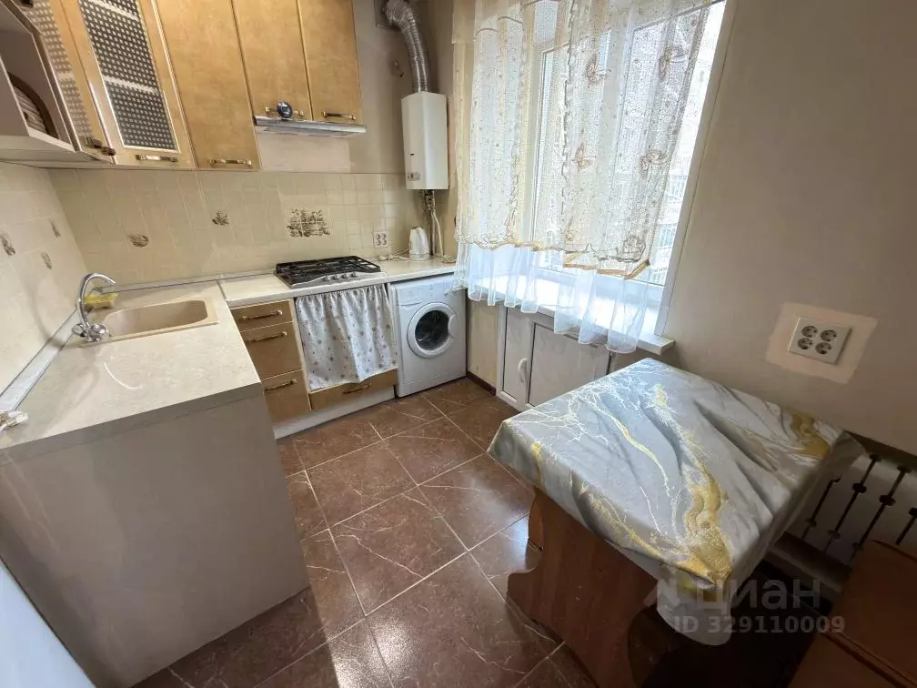 2-к кв. Калужская область, Калуга Высокая ул., 4 (45.0 м) - Фото 1
