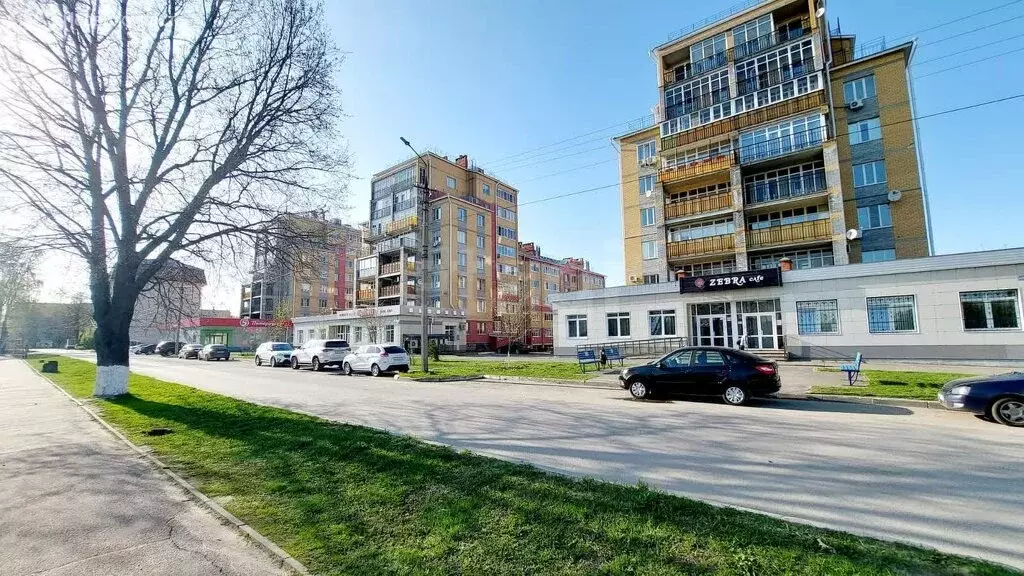 3-комнатная квартира: посёлок городского типа Медведево, улица ... - Фото 1