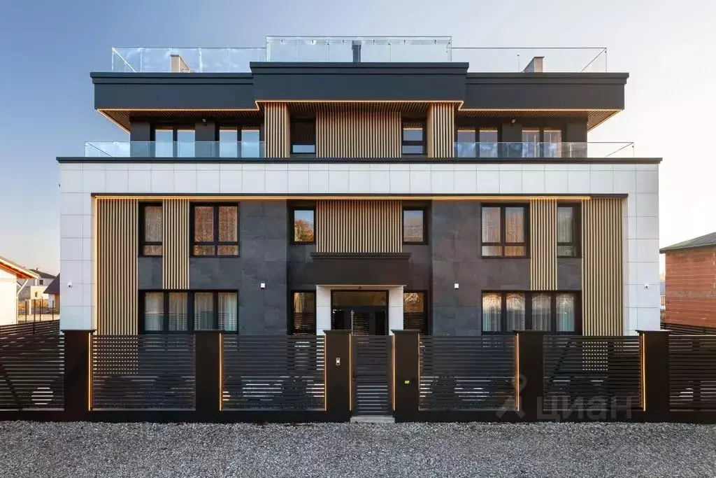 Дом в Калининградская область, Зеленоградск ул. Прибалтийская, 18 (380 ... - Фото 1