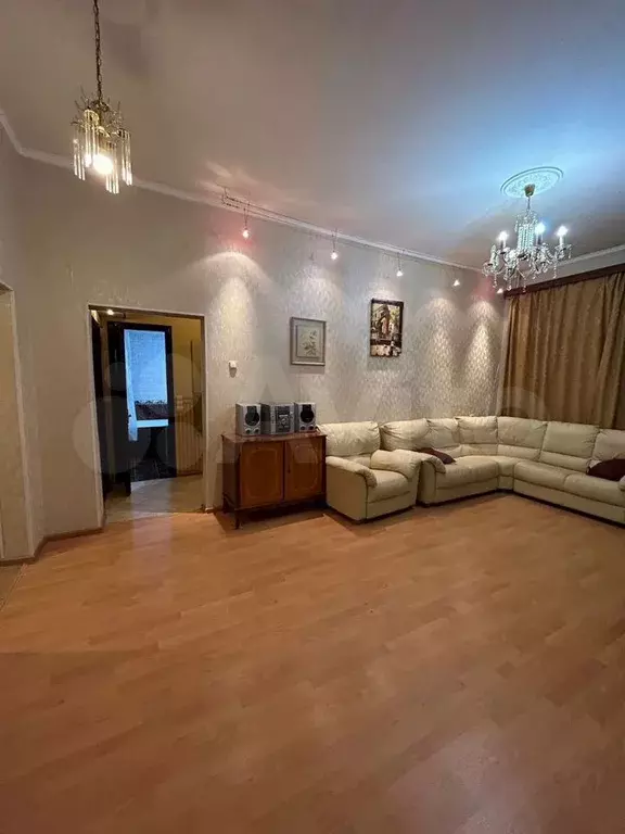 4-к. квартира, 100 м, 1/8 эт. - Фото 0