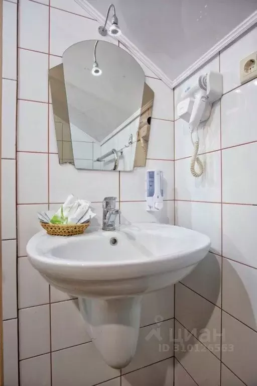 Комната Воронежская область, Лиски пл. Свободы, 1 (25.0 м) - Фото 1