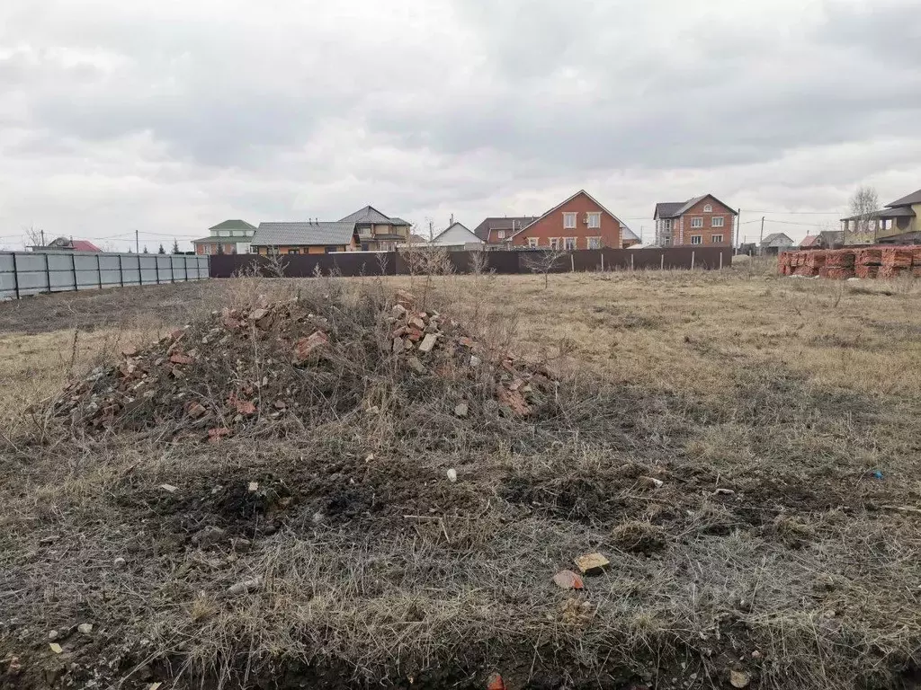 Участок в Омская область, Омский район, пос. Ростовка ул. Мира (15.0 ... - Фото 1