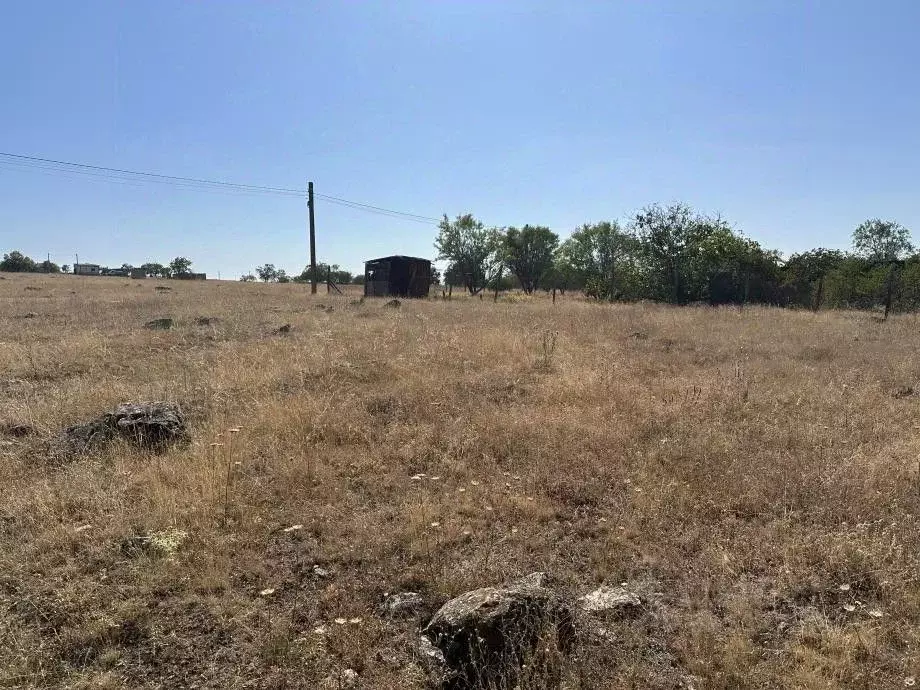 Участок в Крым, Симферопольский район, Трудовское с/пос, Пневматика-2 ... - Фото 0