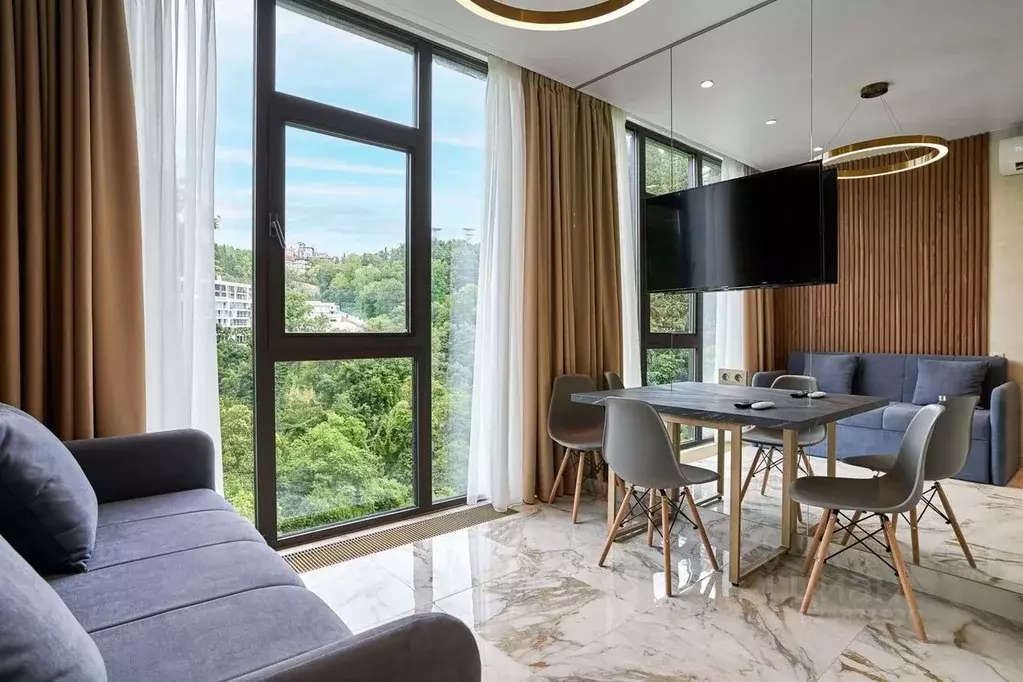 3-к кв. Краснодарский край, Сочи Светлана мкр, ул. Депутатская, 10Б/1 ... - Фото 0