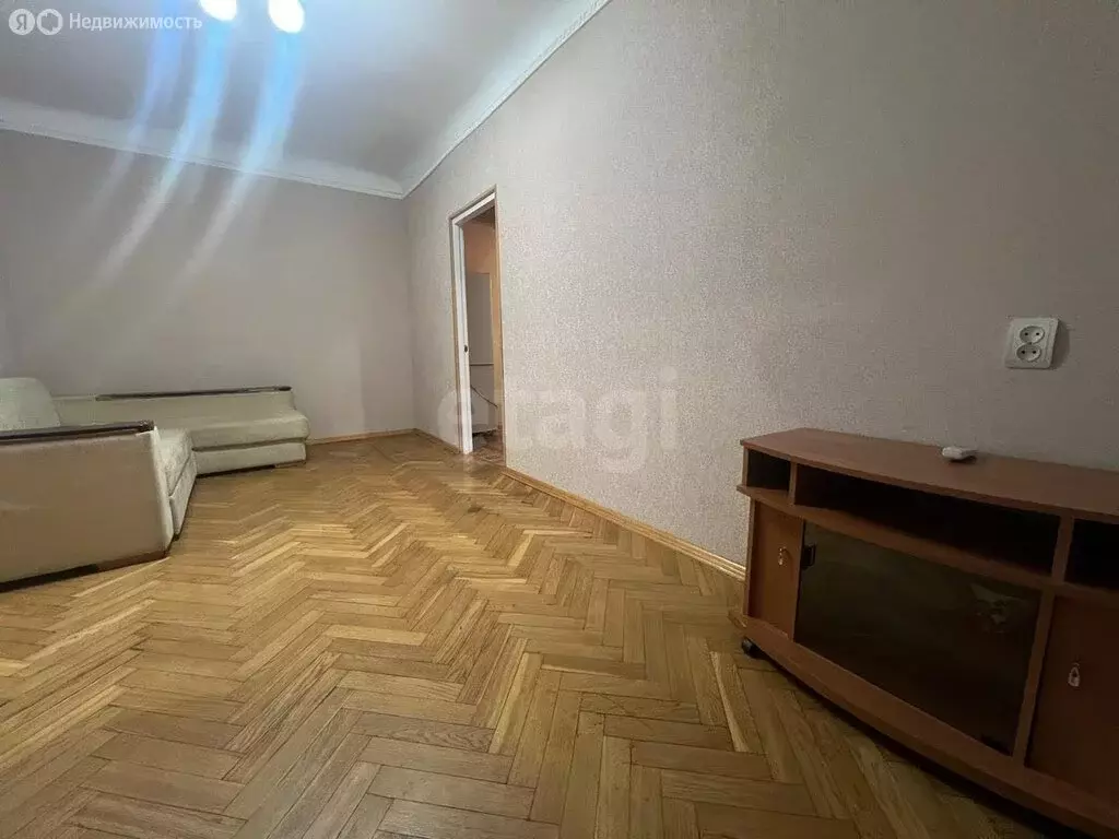 2-комнатная квартира: Ялта, улица Руданского, 24 (45 м) - Фото 1