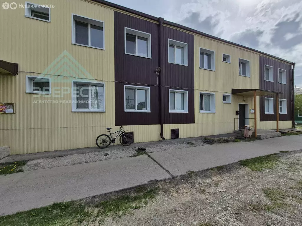 2-комнатная квартира: село Белый Яр, улица Мира, 2 (45 м) - Фото 0