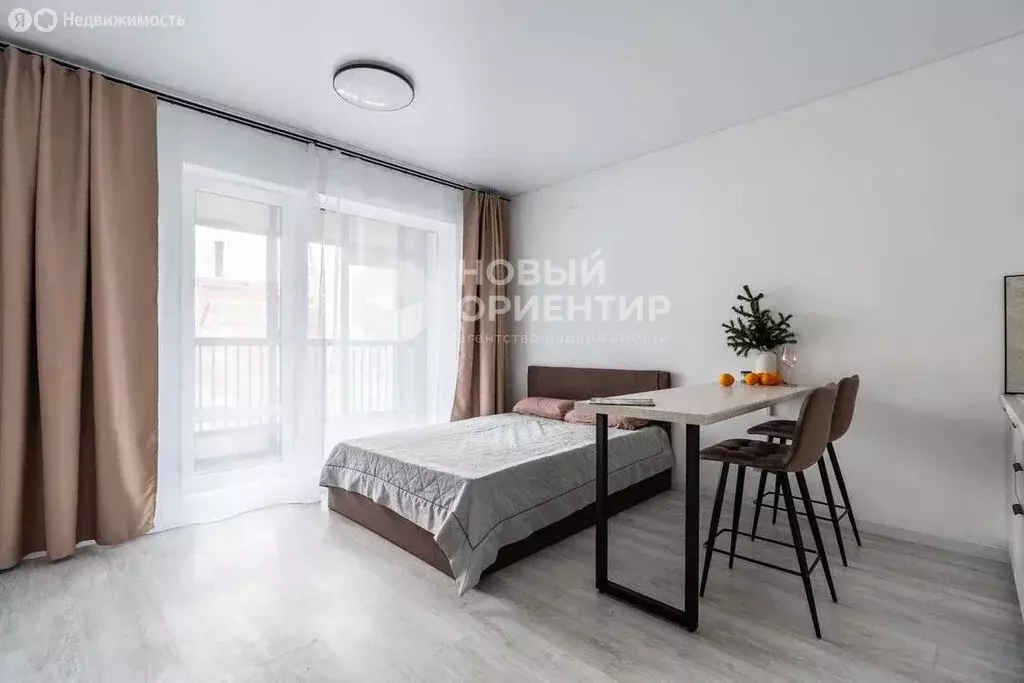 Квартира-студия: Екатеринбург, Монтёрская улица, 4 (26 м) - Фото 1