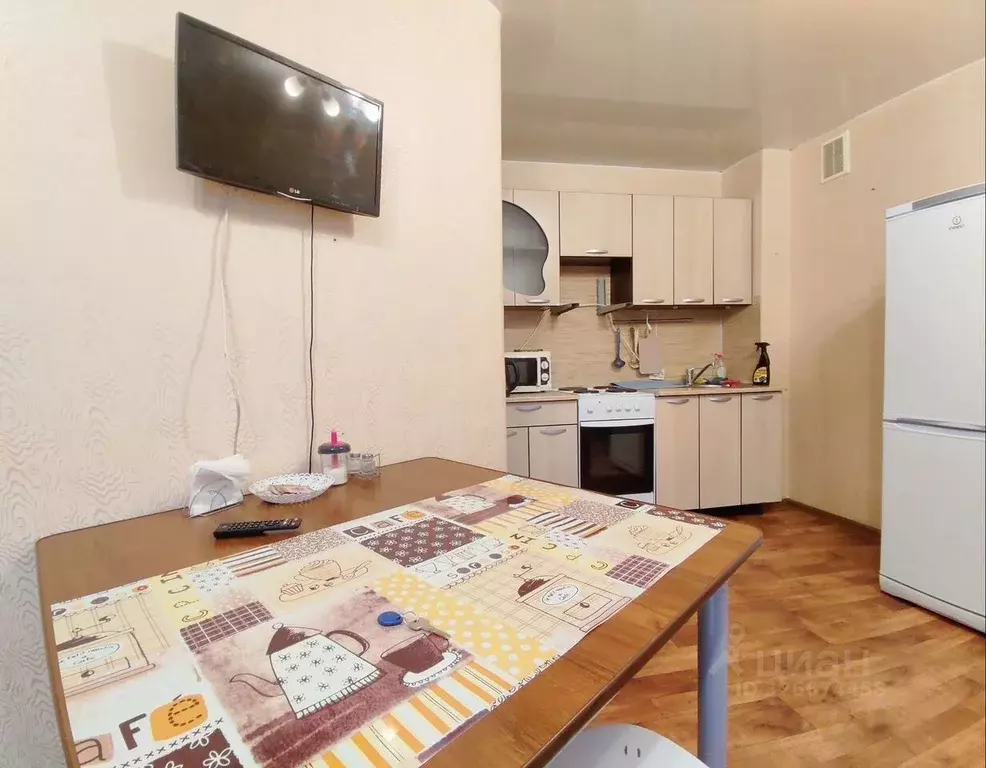 1-к кв. Тюменская область, Тюмень ул. Василия Гольцова, 10 (53.0 м) - Фото 1