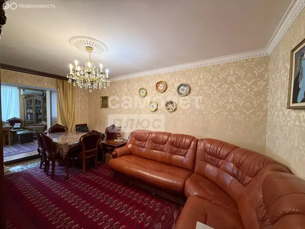 3-комнатная квартира: Махачкала, проспект Имама Шамиля, 56А (80 м) - Фото 1