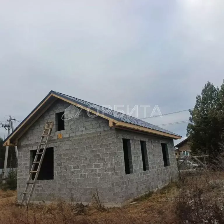 Дом в Свердловская область, Слободо-Туринский район, Усть-Ницинское ... - Фото 1