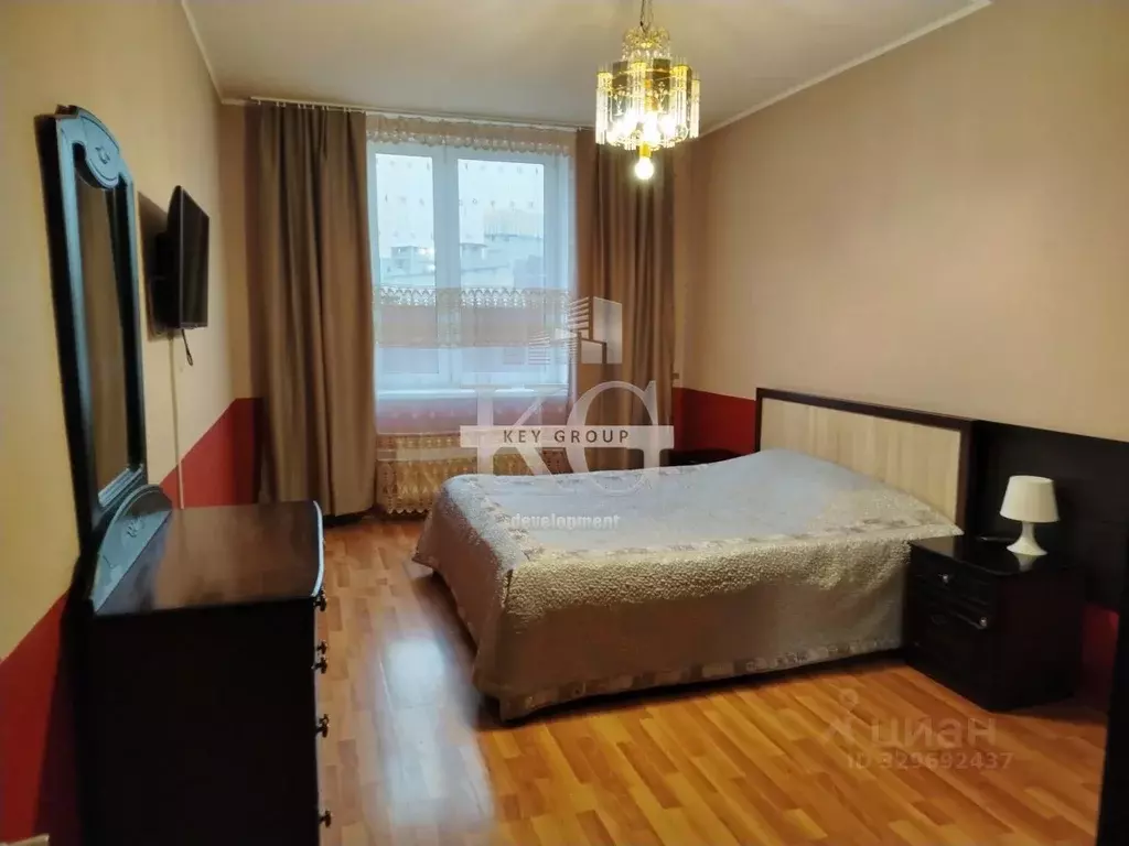 2-к кв. Свердловская область, Екатеринбург ул. Малышева, 4Б (77.0 м) - Фото 1