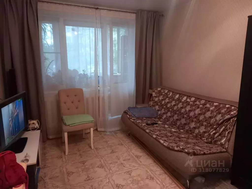 1-к кв. Ленинградская область, Гатчина ул. Авиатриссы Зверевой, 22 ... - Фото 0