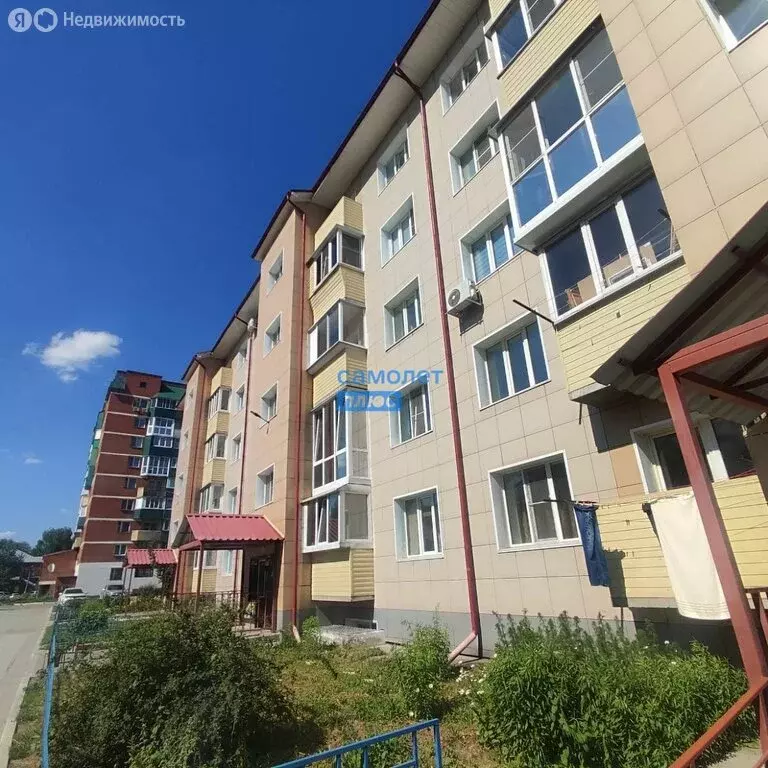 3-комнатная квартира: Бийск, улица Александра Матросова, 31 (60.1 м) - Фото 0