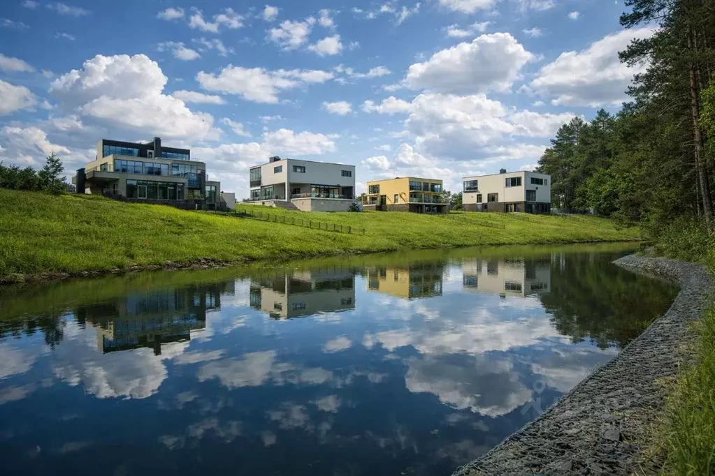 Участок в Московская область, Одинцовский городской округ, д. ... - Фото 2