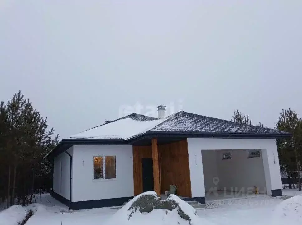 Дом в Калужская область, Калуга городской округ, д. Нижняя Вырка пер. ... - Фото 1