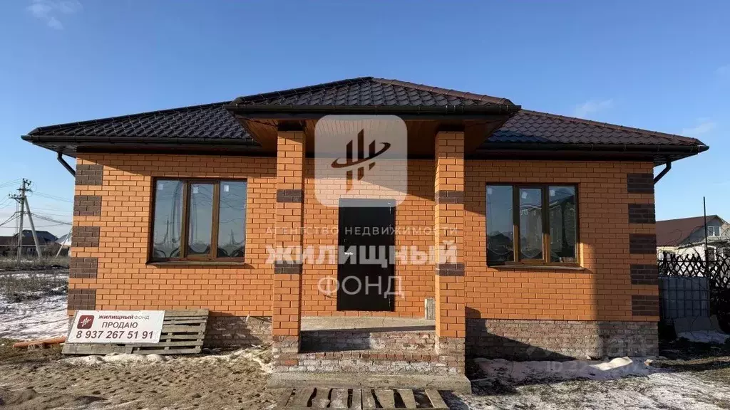 Дом в Саратовская область, Энгельсский район, Новопушкинское ... - Фото 1