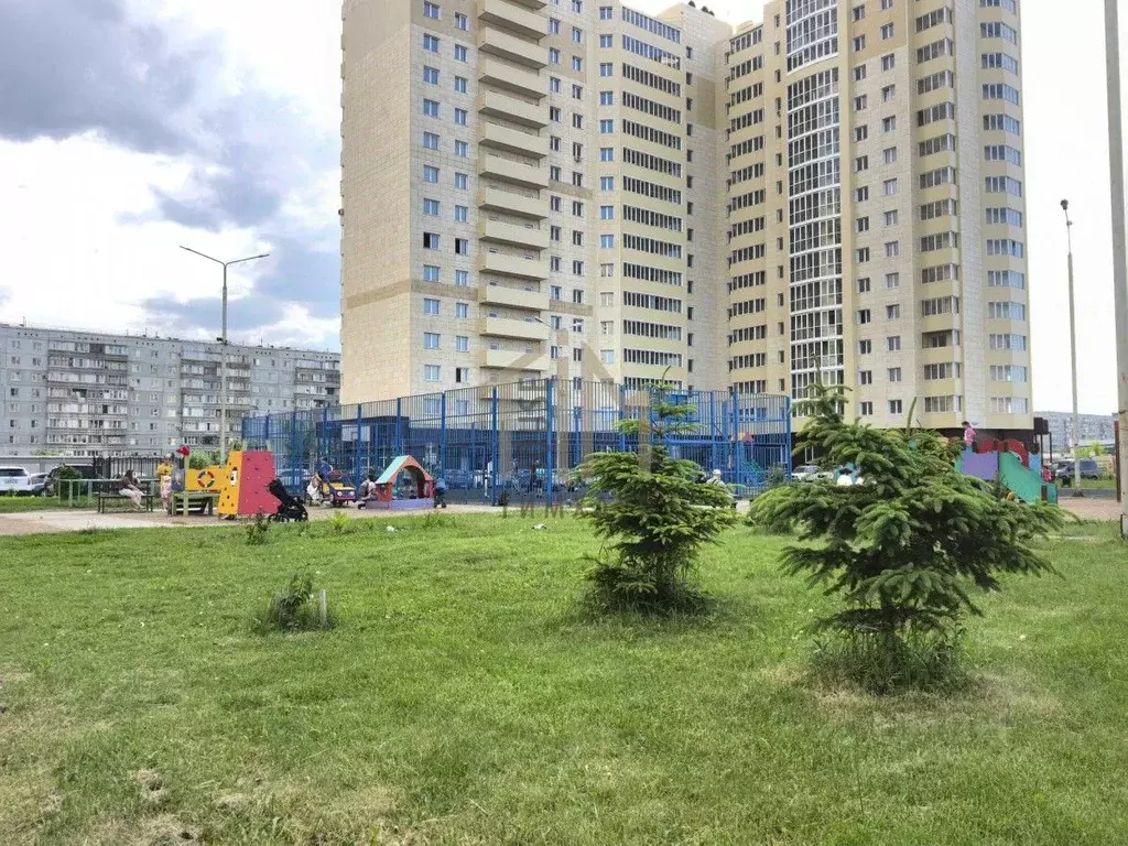 2-к кв. Омская область, Омск ул. Кирова, 51 (60.4 м) - Фото 1
