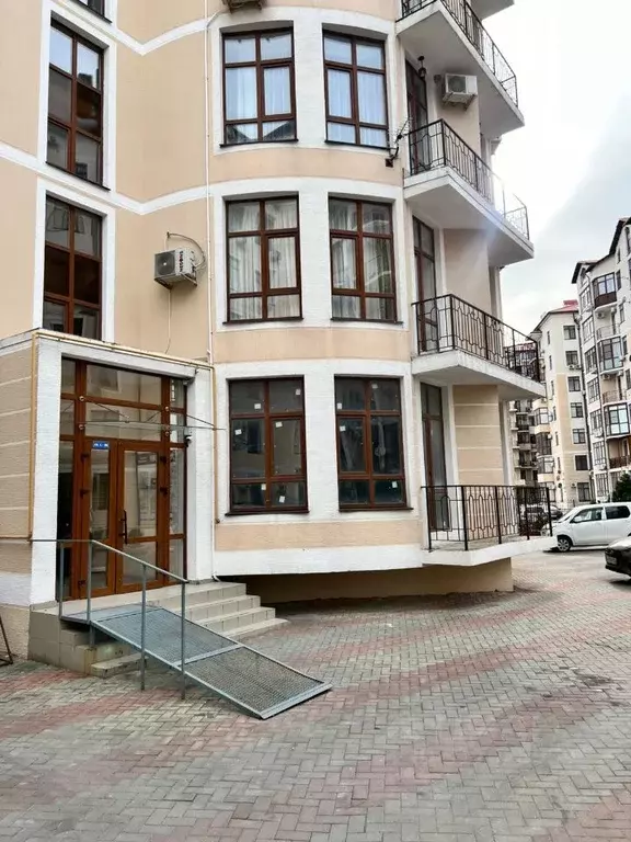 2-к кв. Краснодарский край, Геленджик Крымская ул., 19к9 (72.4 м) - Фото 1