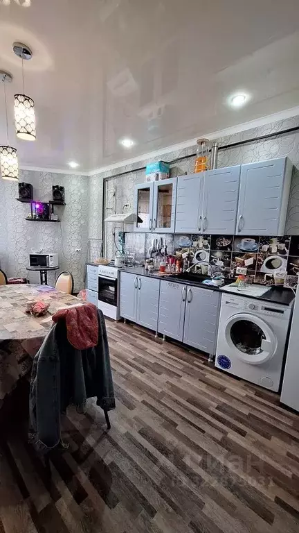 3-к кв. Астраханская область, Астрахань Космическая ул., 6 (75.7 м) - Фото 2