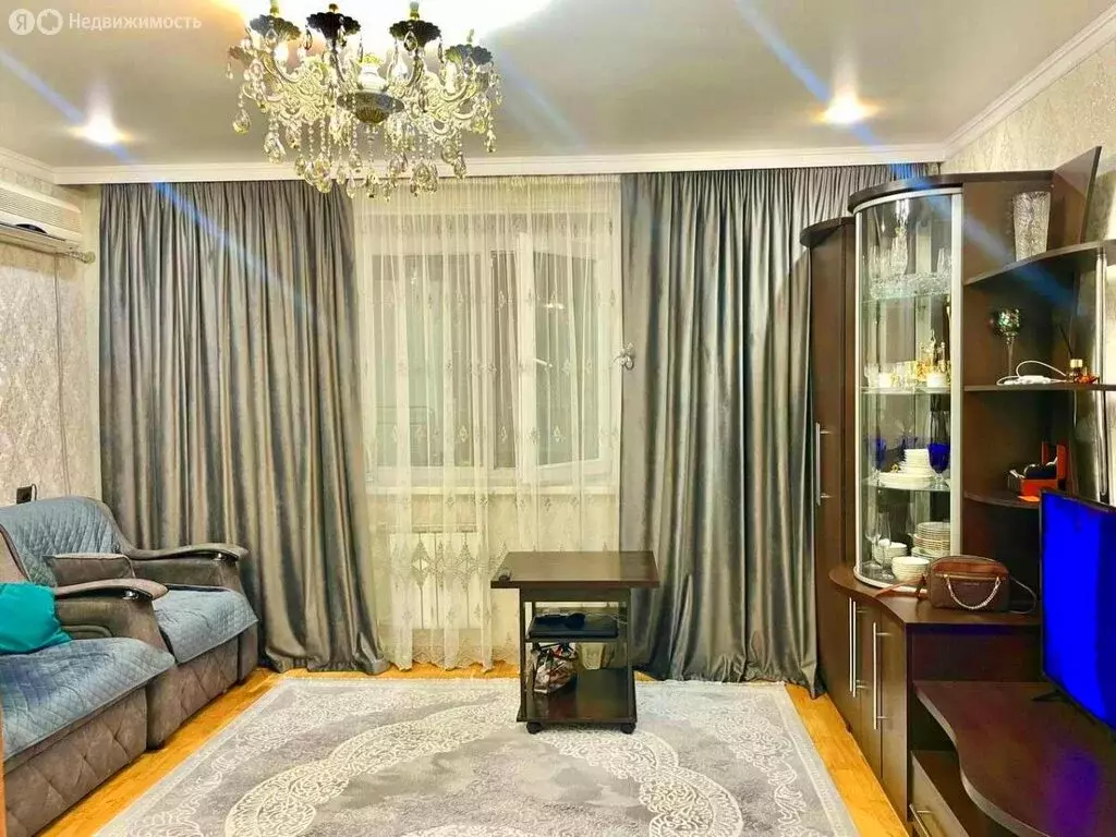 3-комнатная квартира: Майкоп, улица Гончарова, 99 (68.7 м) - Фото 0