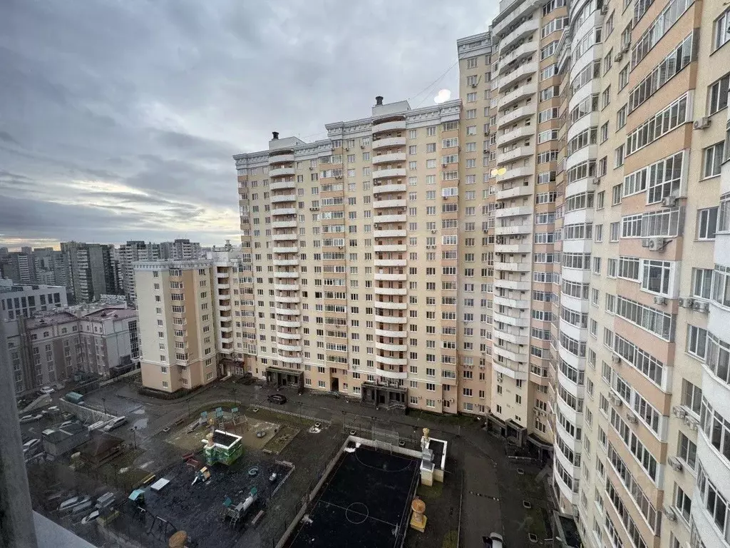 2-к кв. Свердловская область, Екатеринбург ул. Шейнкмана, 111 (78.1 м) - Фото 1