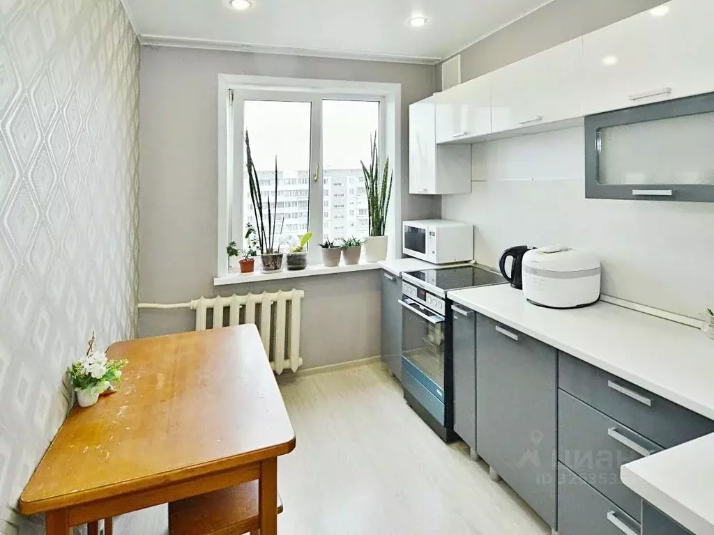 3-к кв. Новосибирская область, Новосибирск ул. Кропоткина, 132/1 (57.0 ... - Фото 1