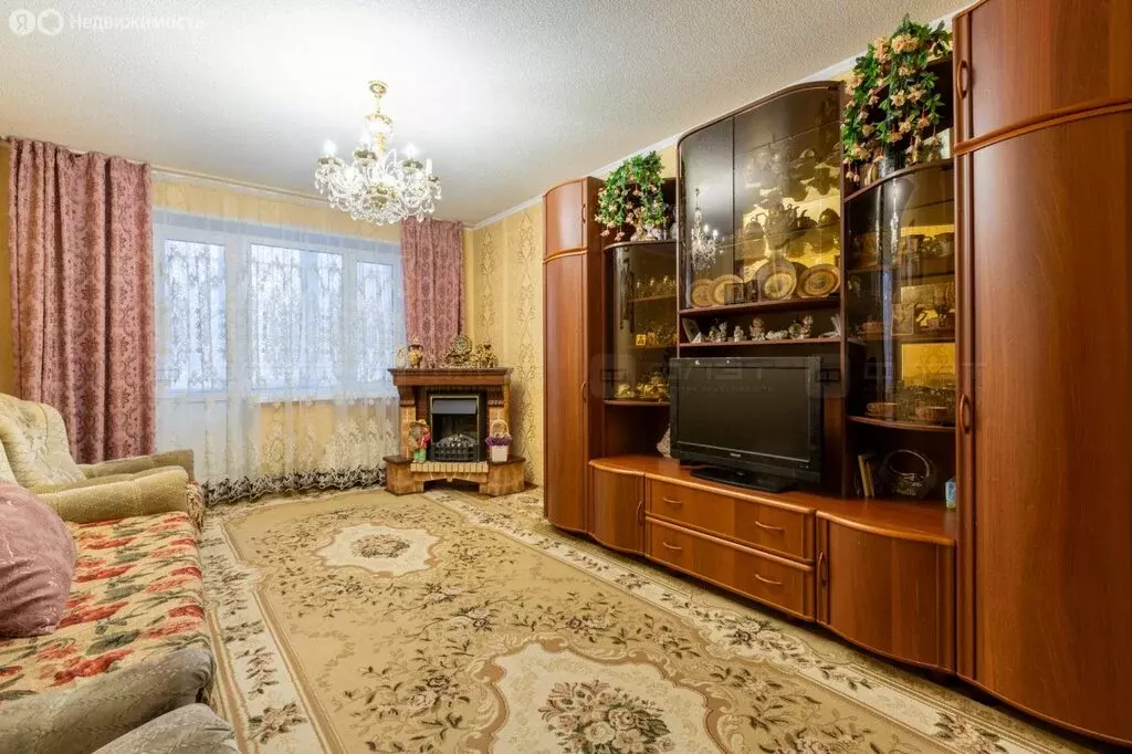 4-комнатная квартира: Казань, улица Юлиуса Фучика, 2 (82.7 м) - Фото 1