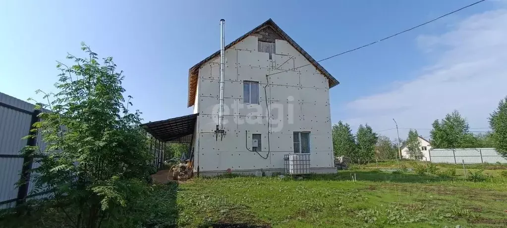 Дом в Коми, Сыктывкар городской округ, Верхняя Максаковка пгт ул. ... - Фото 1