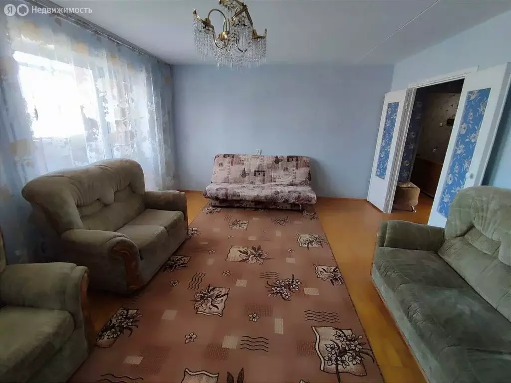 3-комнатная квартира: Екатеринбург, Родонитовая улица, 22 (79.4 м) - Фото 0